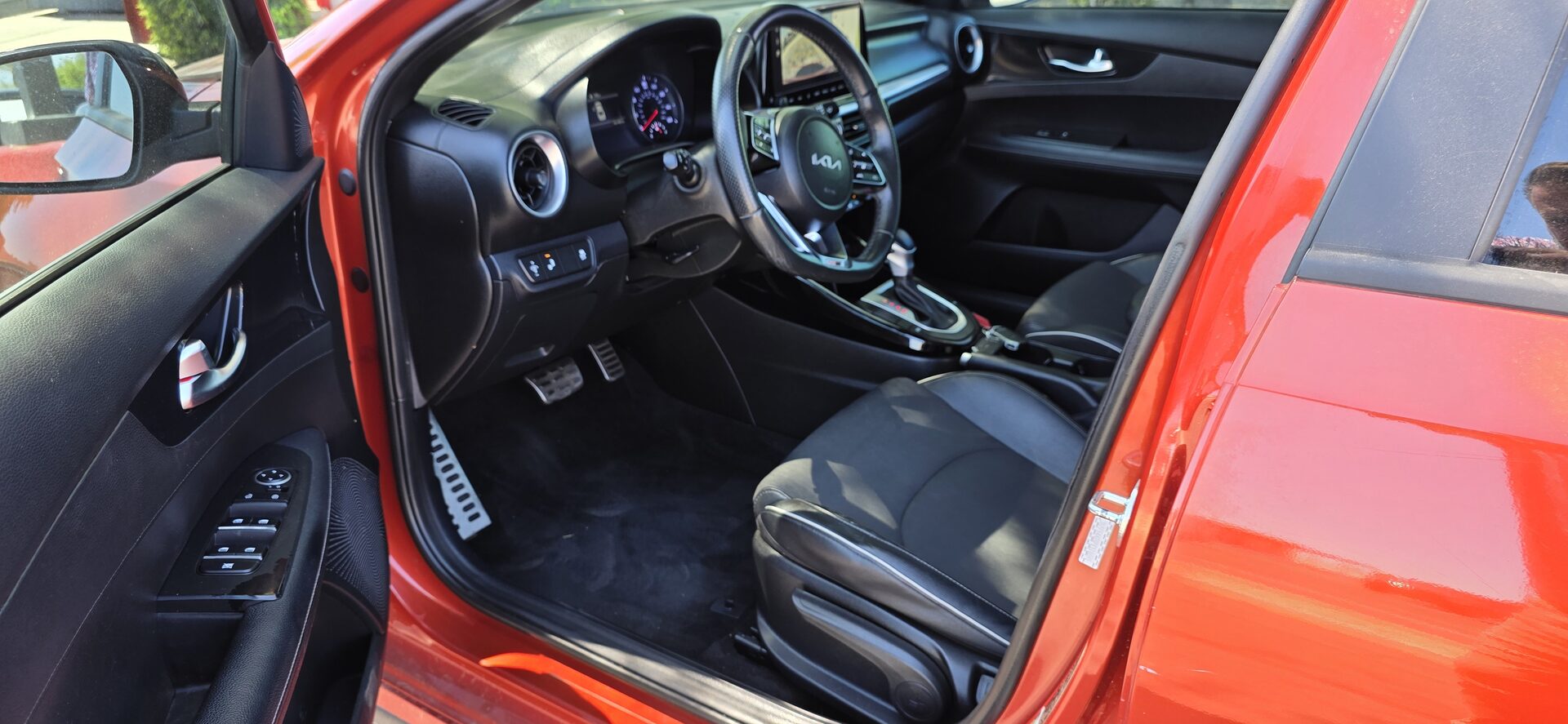 2023 Kia Forte GT-Line - Photo 16
