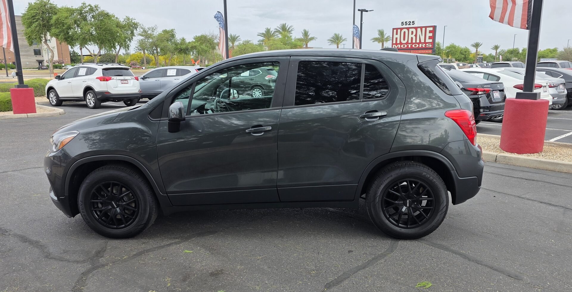 2020 Chevrolet Trax LS - Photo 6