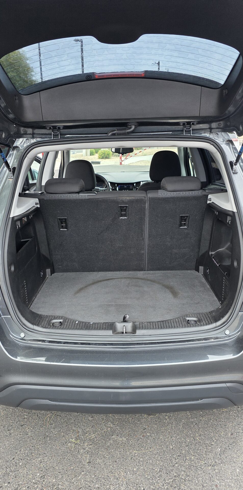 2020 Chevrolet Trax LS - Photo 11