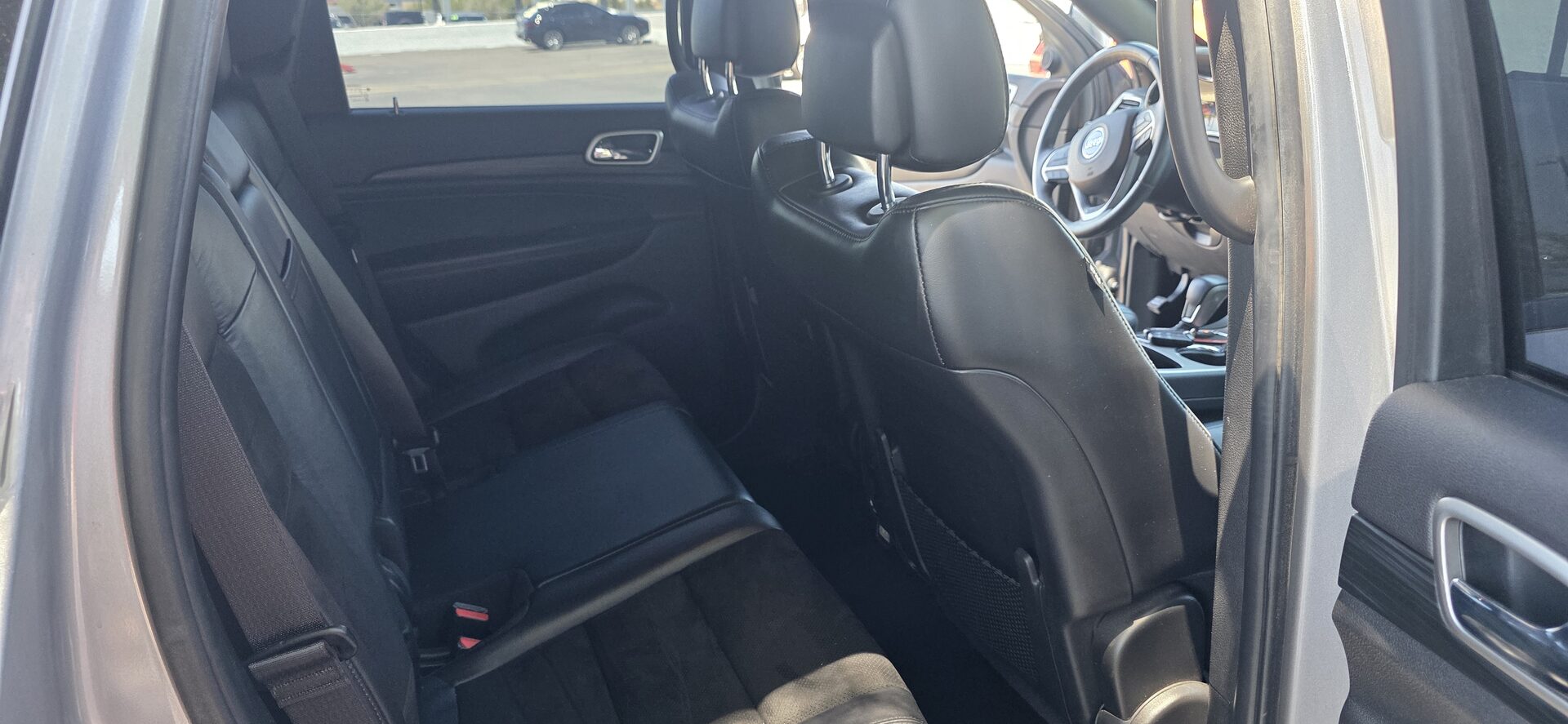 2019 Jeep Grand Cherokee Altitude - Photo 14
